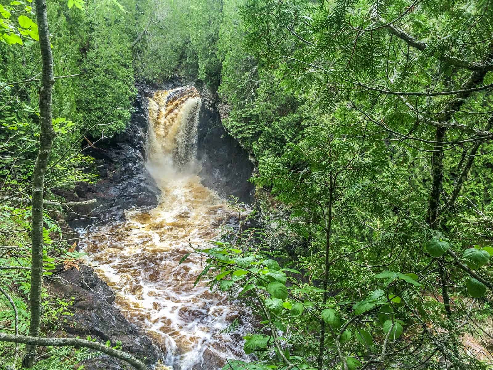 Easy Hike Waterfall at Cascade River State Park